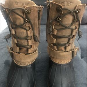 Sperry boots size 7.5